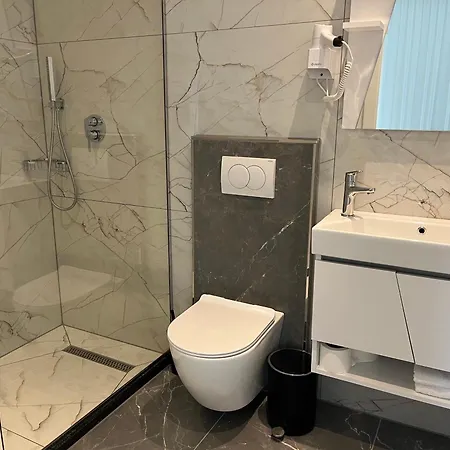 Resort Shkodra 3*