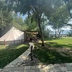 Üdülőközpont Shkodra Grilla